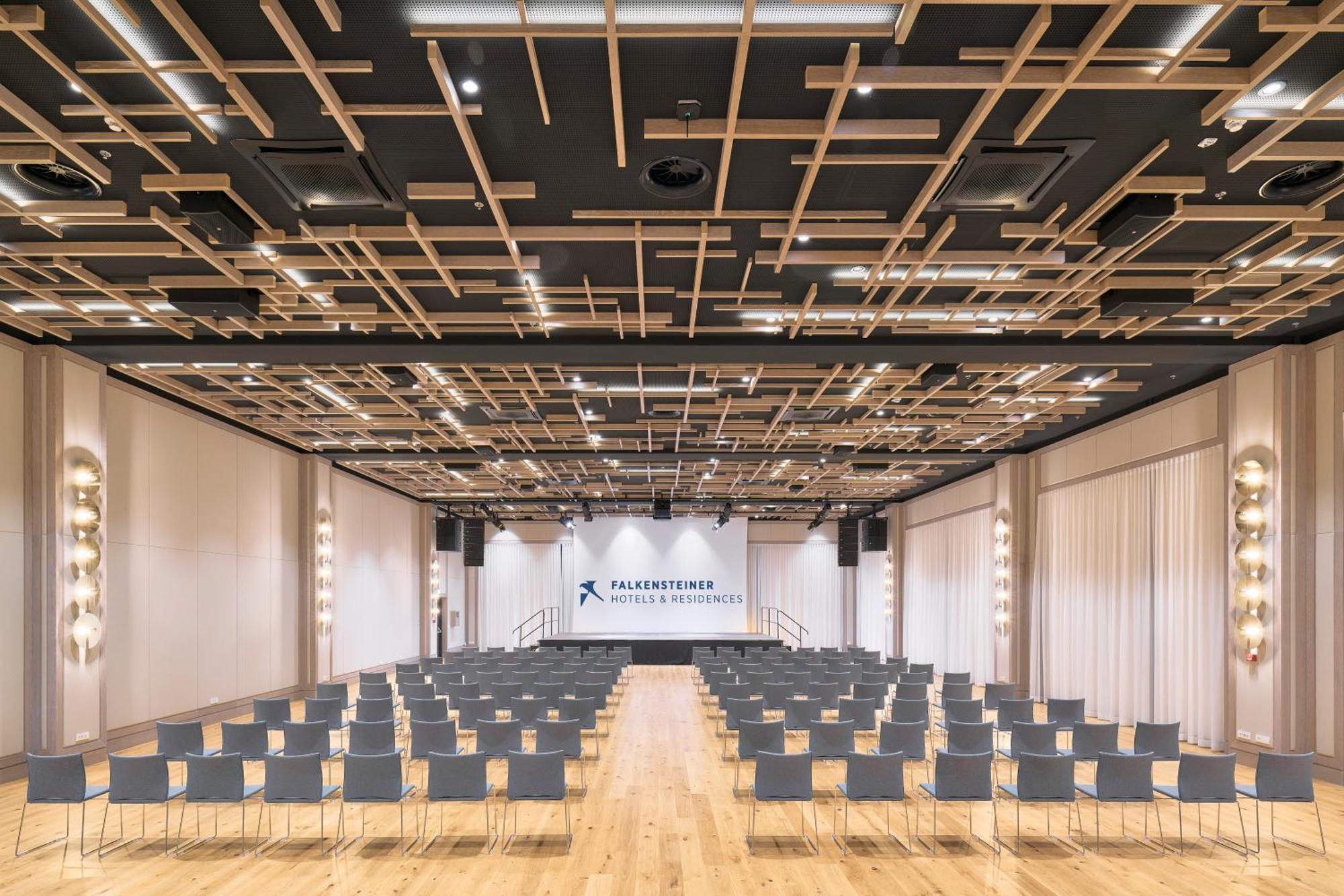 Falkensteiner Hotel & Spa Iadera Petrcane Eksteriør bilde The Auditorium