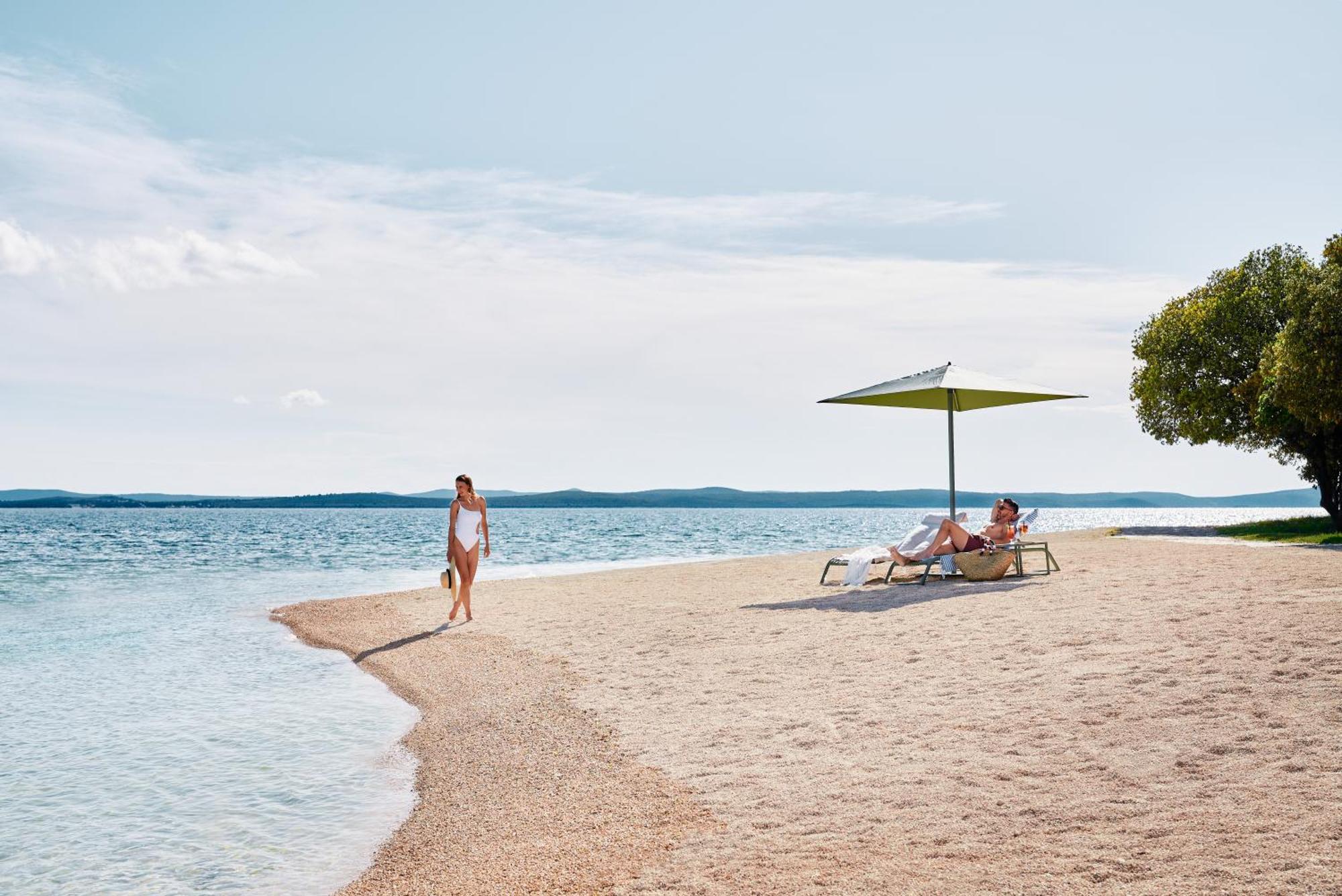 Falkensteiner Hotel & Spa Iadera Petrcane Eksteriør bilde Beach at the Hotel