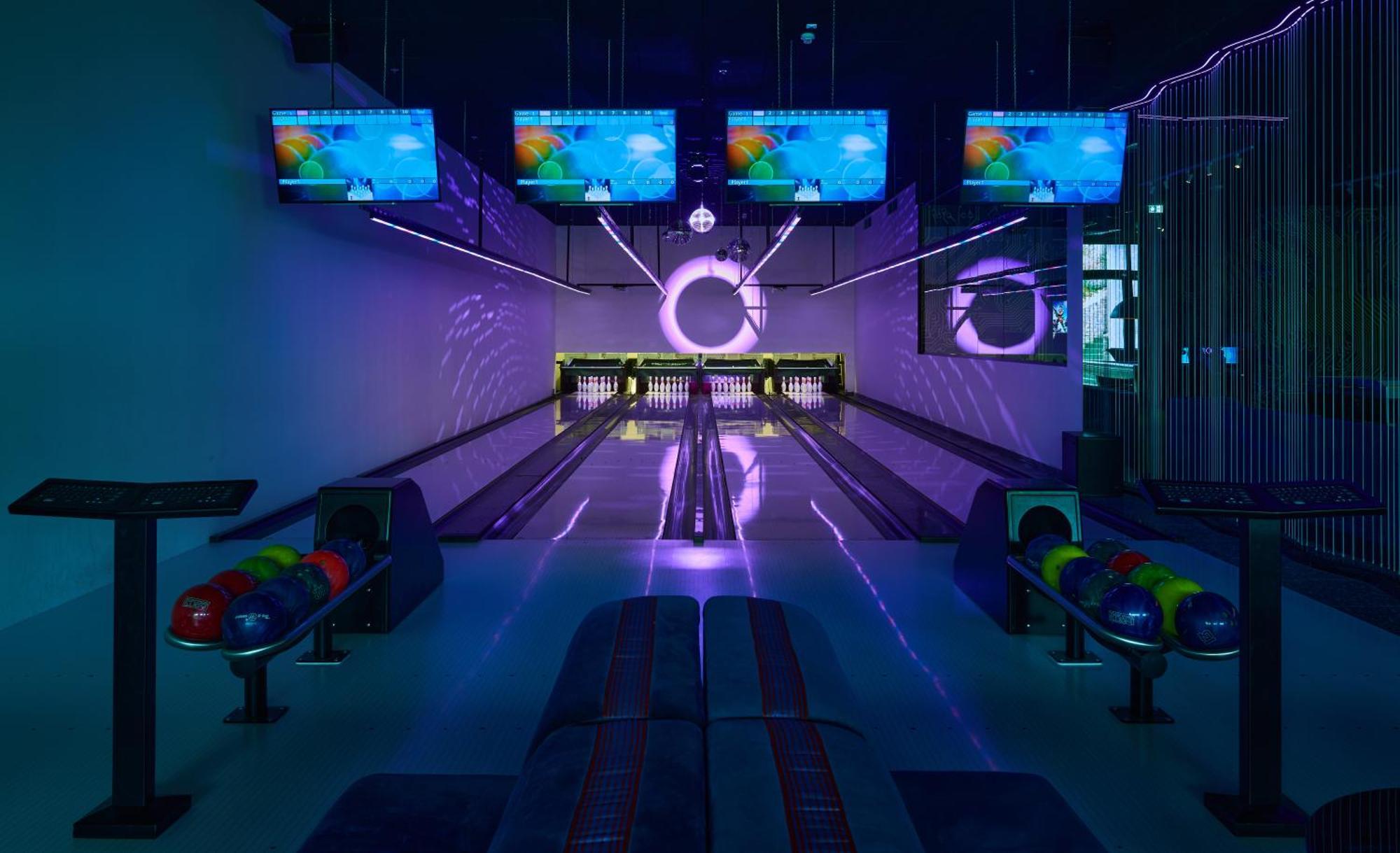 Falkensteiner Hotel & Spa Iadera Petrcane Eksteriør bilde Bowling at the C-A-T